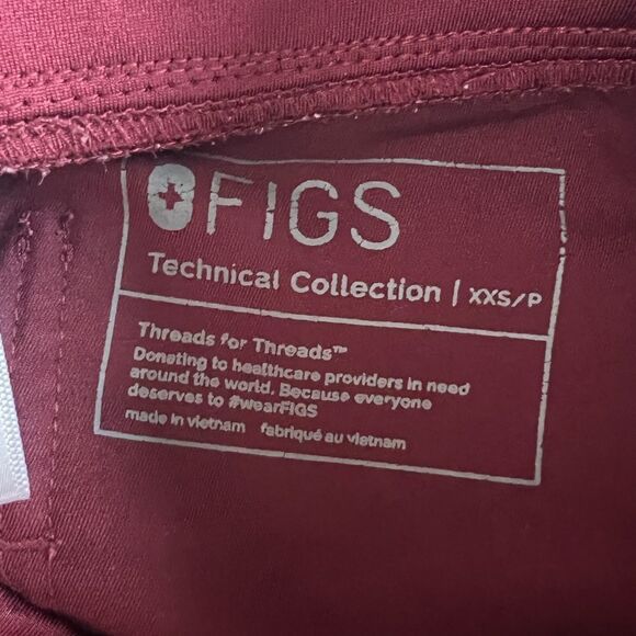 Figs Burgundy Scrub Top and Pants Set - XXS/XXSP - Picture 3 of 9